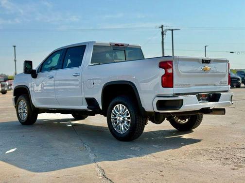 2022 Chevrolet Silverado 3500 High Country