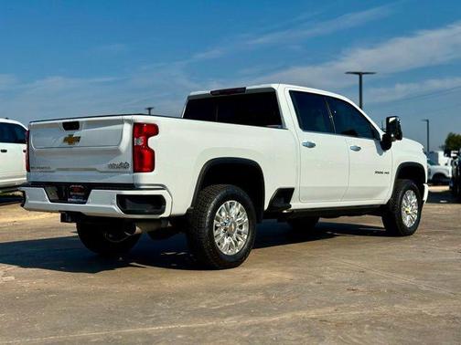 2022 Chevrolet Silverado 3500 High Country
