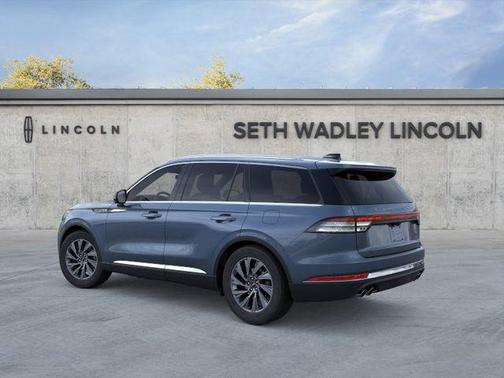 Whisper Blue Metallic Clearcoat 2026 Lincoln Aviator Premiere
