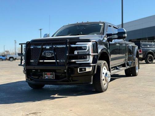 Agate Black Metallic 2024 Ford F-450 Limited