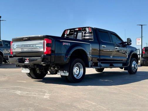 Agate Black Metallic 2024 Ford F-450 Limited
