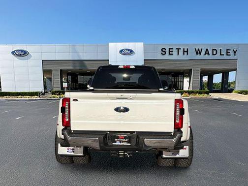 2025 Ford F-450 Lariat