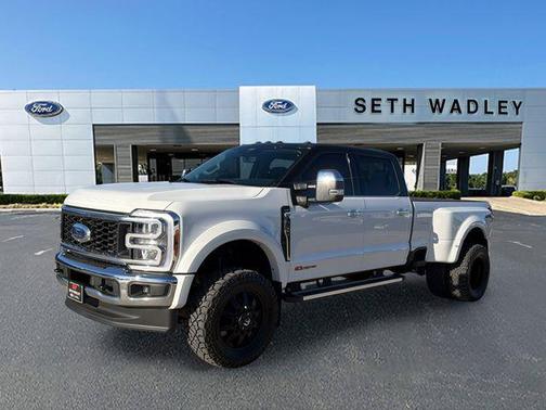 2025 Ford F-450 Lariat