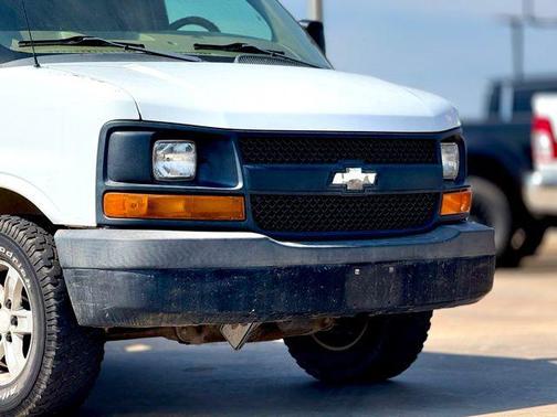 2010 Chevrolet Express 1500 Work Van