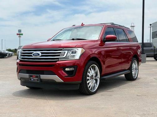 Rapid Red Metallic Tinted Clearcoat 2020 Ford Expedition XLT