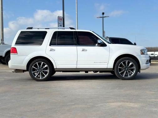 2016 Lincoln Navigator Reserve