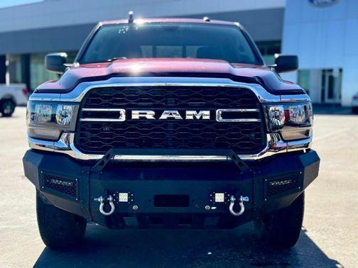 2020 RAM 2500 Tradesman Crew Cab 4X4 6'4' Box
