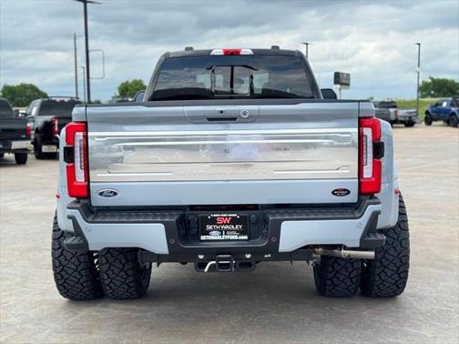 2025 Ford F-450 Platinum