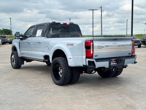 2025 Ford F-450 Platinum
