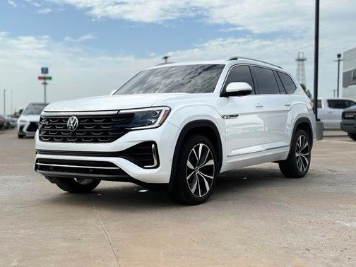 Opal White Pearl 2026 Volkswagen Atlas 2.0T SEL Premium R-Line 4MOTION