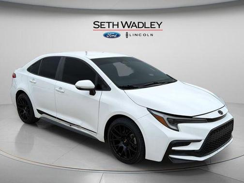 Ice Cap 2024 Toyota Corolla SE