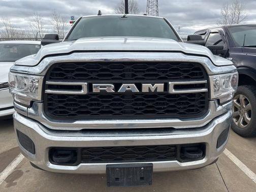 2021 RAM 3500 Tradesman Regular Cab 4x4 8' Box