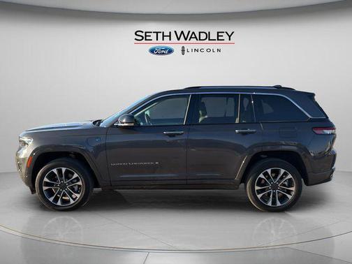 2022 Jeep Grand Cherokee 4xe Overland