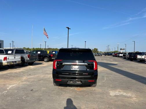 2021 GMC Yukon 4WD AT4