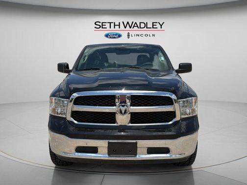 Diamond Black Crystal Pearlcoat 2021 RAM 1500 Tradesman
