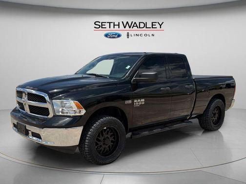 Diamond Black Crystal Pearlcoat 2021 RAM 1500 Tradesman