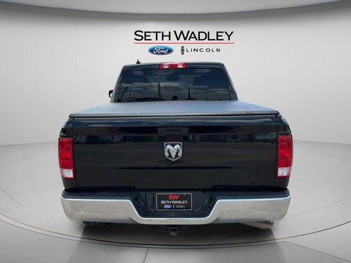 Diamond Black Crystal Pearlcoat 2021 RAM 1500 Tradesman