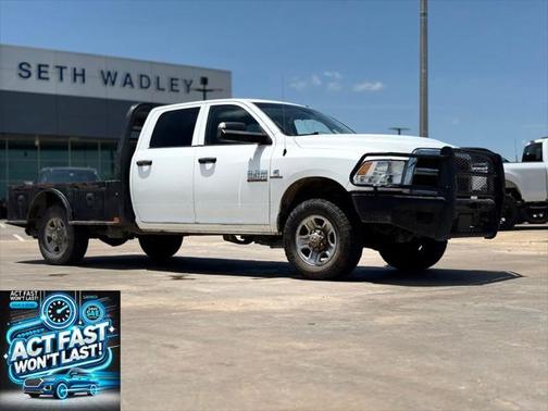 2017 RAM 2500 Tradesman Crew Cab 4x4 8' Box