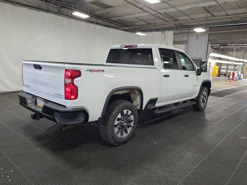 2024 Chevrolet Silverado 2500 Custom