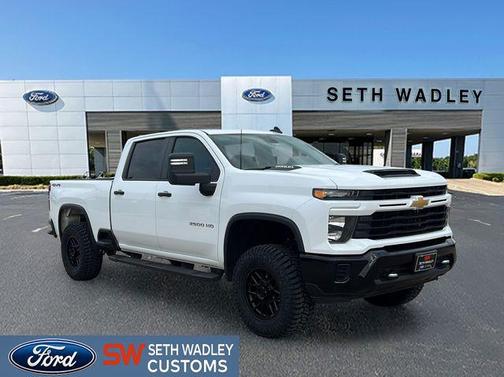 2024 Chevrolet Silverado 2500 Custom