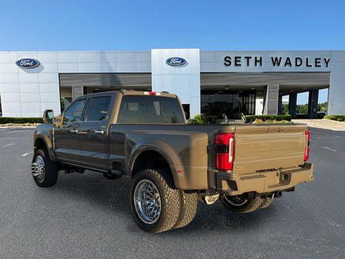 2026 Ford F-450 Platinum