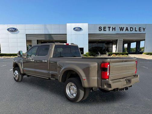 2026 Ford F-450 Platinum