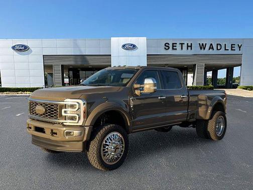 2026 Ford F-450 Platinum
