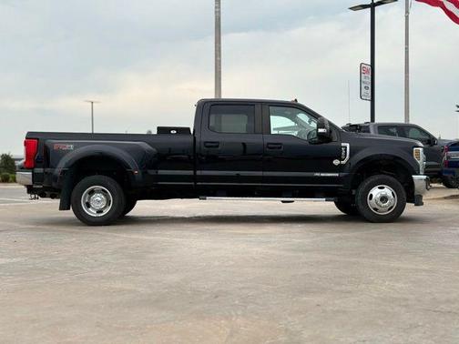 Black Metallic 2019 Ford F-350 XL
