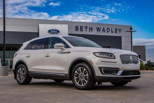 2019 Lincoln Nautilus Select