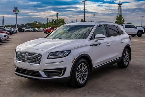 2019 Lincoln Nautilus Select