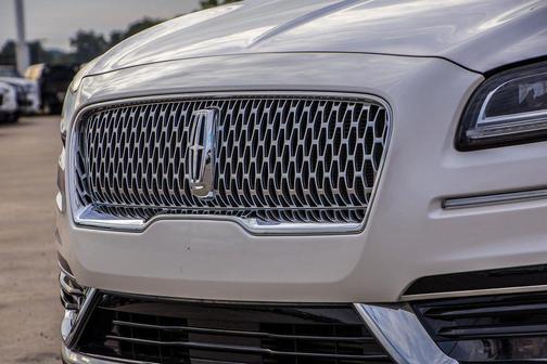 2019 Lincoln Nautilus Select