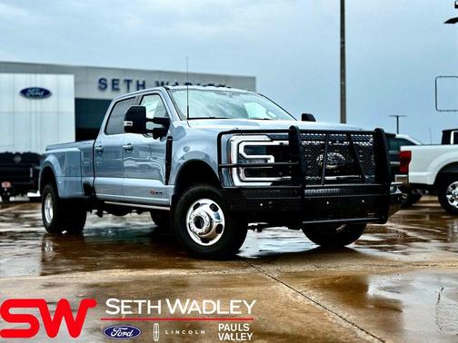2025 Ford F-350 Platinum