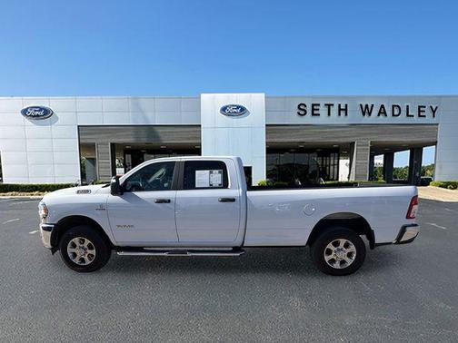 2024 RAM 3500 Big Horn Crew Cab 4x4 8' Box