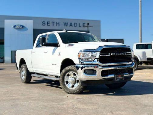 2020 RAM 2500 Big Horn Crew Cab 4X4 6'4' Box