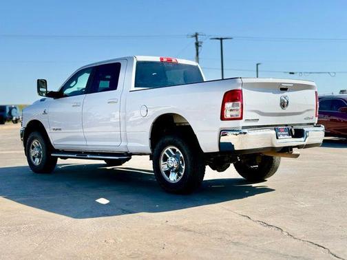 2020 RAM 2500 Big Horn Crew Cab 4X4 6'4' Box