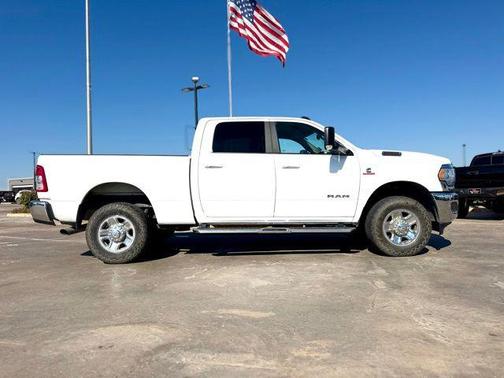 2020 RAM 2500 Big Horn Crew Cab 4X4 6'4' Box