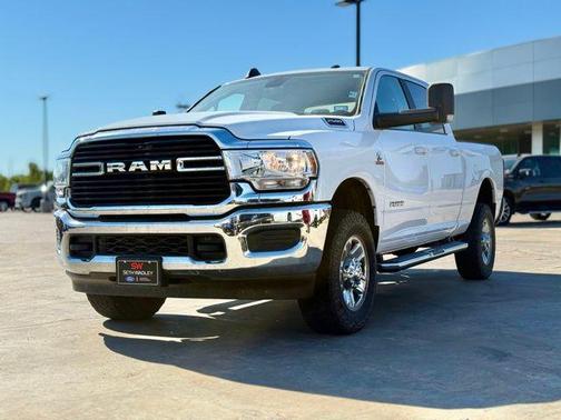 2020 RAM 2500 Big Horn Crew Cab 4X4 6'4' Box