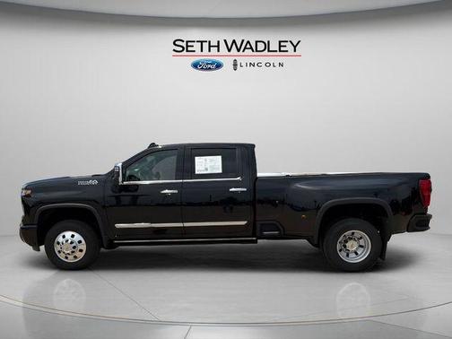 Black 2024 Chevrolet Silverado 3500 High Country