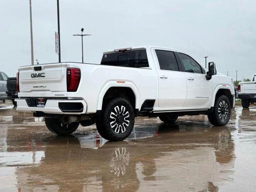 White Frost Tricoat 2025 GMC Sierra 3500 Denali
