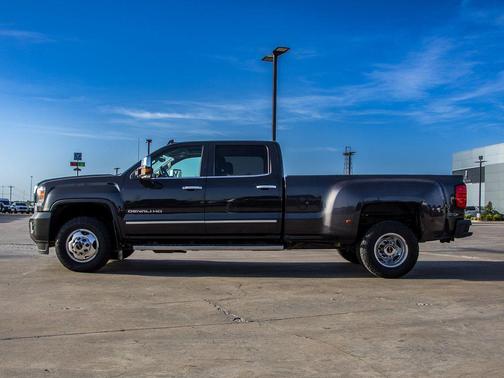 2016 GMC Sierra 3500 Denali