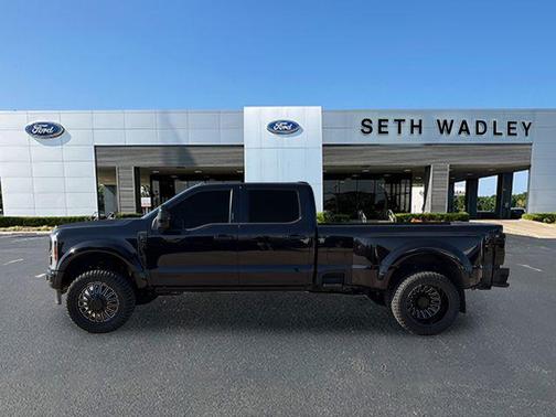 2023 Ford F-450 Platinum