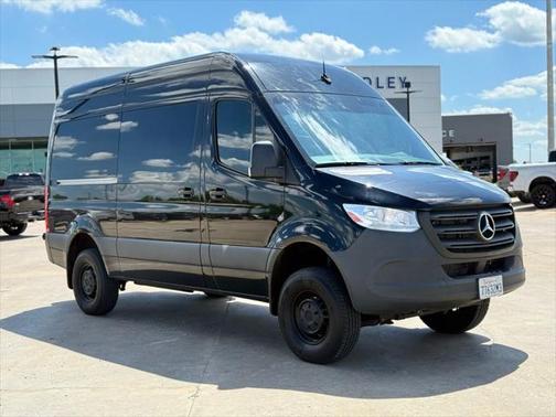 2022 Mercedes-Benz Sprinter 2500 Standard Roof