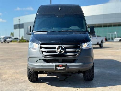 2022 Mercedes-Benz Sprinter 2500 Standard Roof
