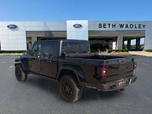 2024 Jeep Gladiator Willys