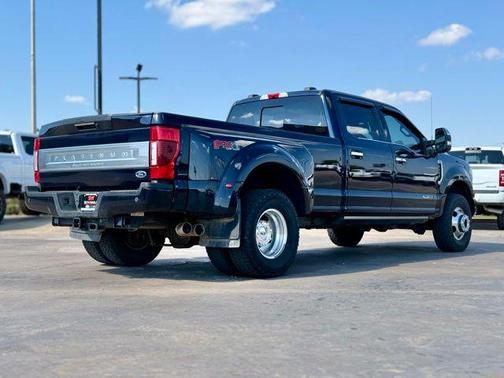 2022 Ford F-350 Platinum