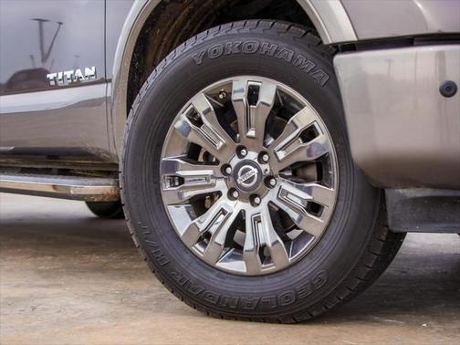 2017 Nissan Titan Platinum Reserve