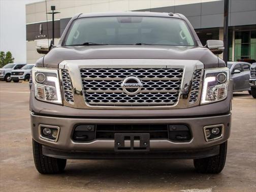 2017 Nissan Titan Platinum Reserve
