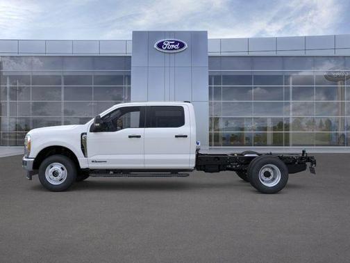 Oxford White 2026 Ford F-350 XL