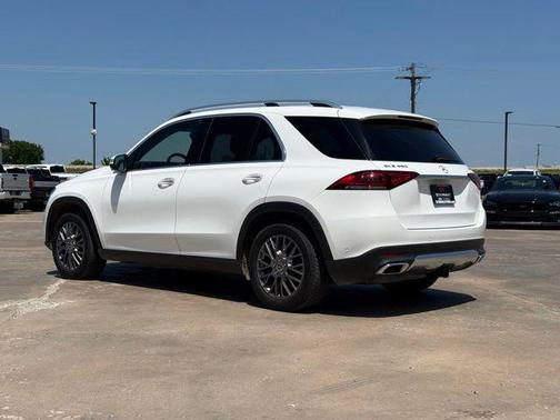 White 2021 Mercedes-Benz GLE 450 4MATIC