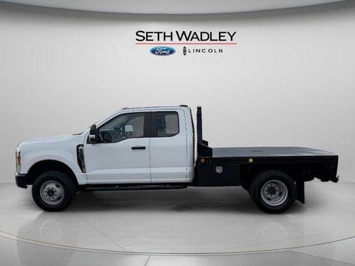 Oxford White 2024 Ford F-350 XL
